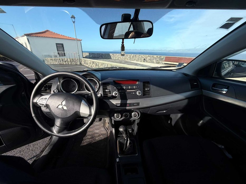 Mitsubishi Lancer