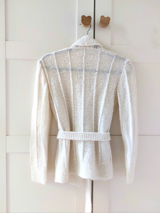 Biały wiązany sweter-kardigan plus drugi gratis