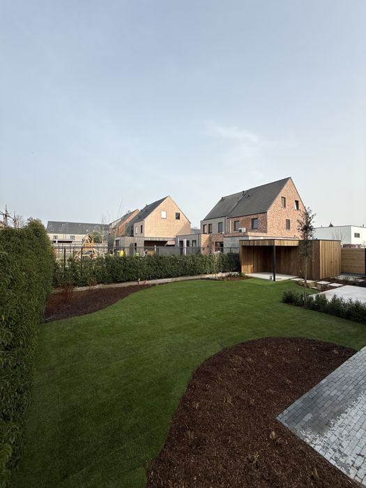 Realizacje Ogrodow Wodnych i Nowoczesnych