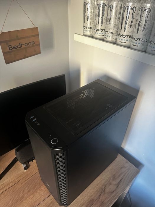 Komputer Stacjonarny (RTX, i7)