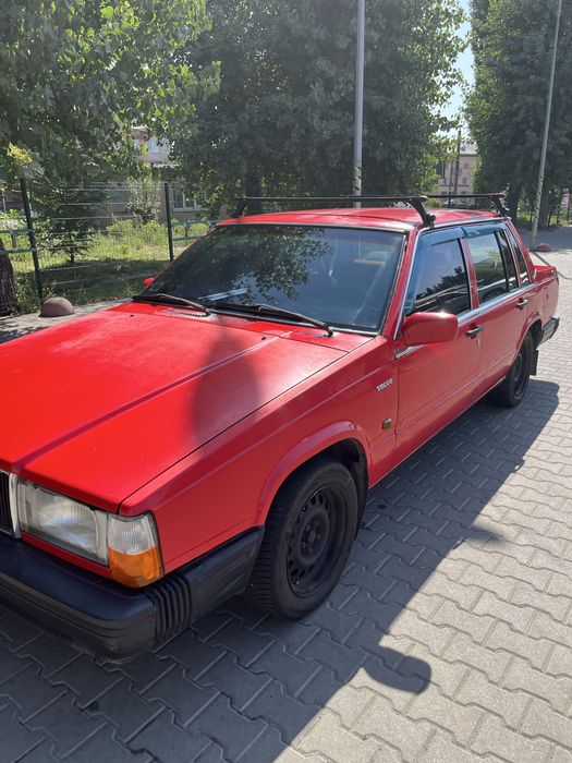 Volvo 740 1985 года
