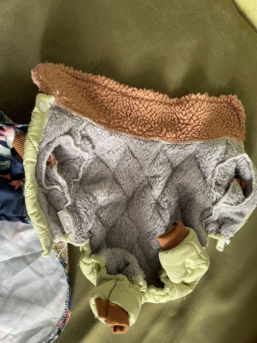 Продам одяг на собаню.