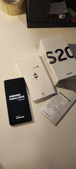 Samsung S20FE 256GB / 8GB RAM jak nówka komplet