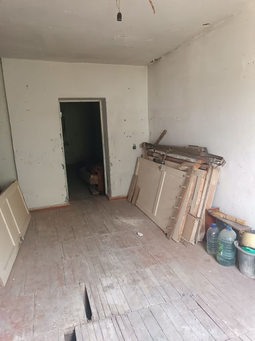 Продам 4 х комнатную квартиру Бабаи