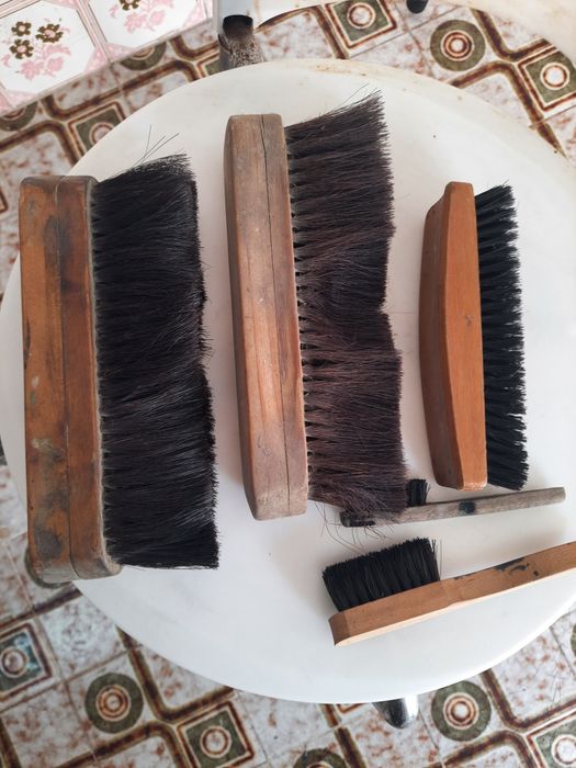 Conjunto de Escovas para engraxar sapatos