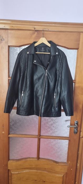 Кожаная куртка женская