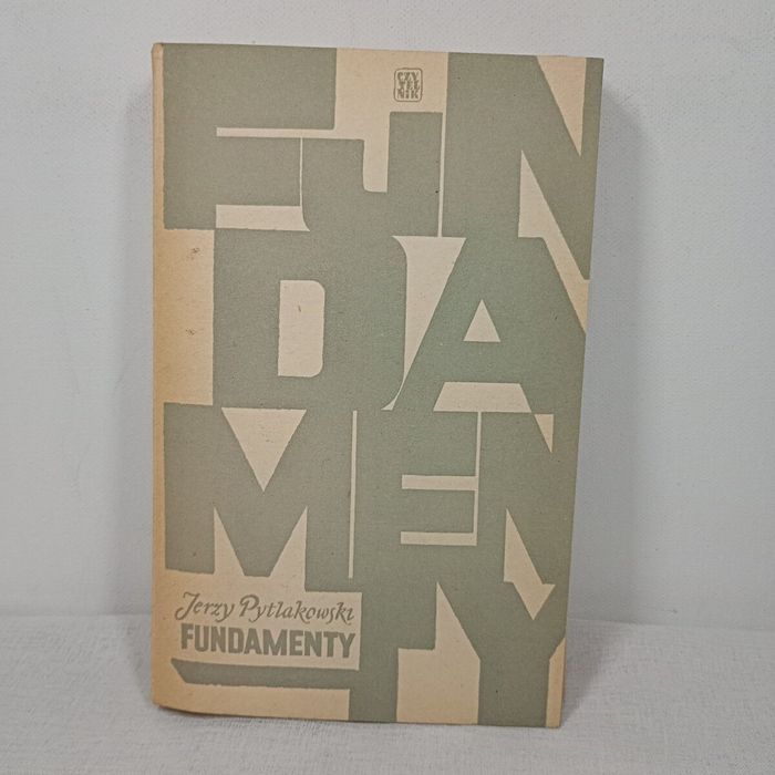Fundamenty. J. Przytlakowski