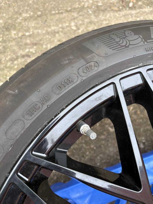 Диски BMW R20 5x120 8.5J ET33  Dia72.6 F10 F01 F25