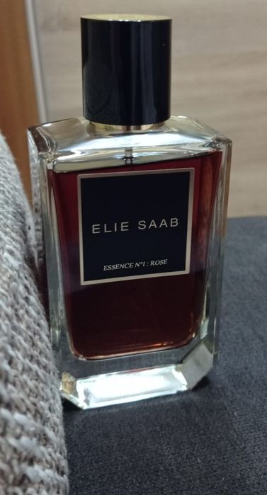 Sprzedam nowe perfumy Elie Saab essence no.1: rose (kolekcjonerska wersja, Unisex). Oryginał. 100ml.