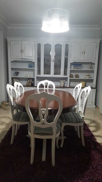 Mobilia casa de jantar