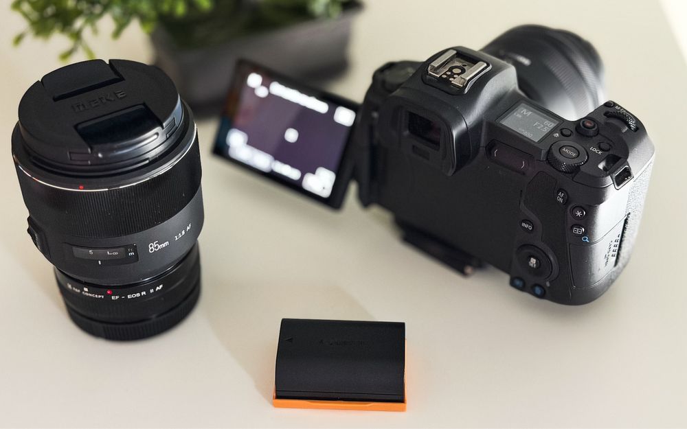 Canon Eos R + rf 35 mm 1.8 + Meike 85 mm