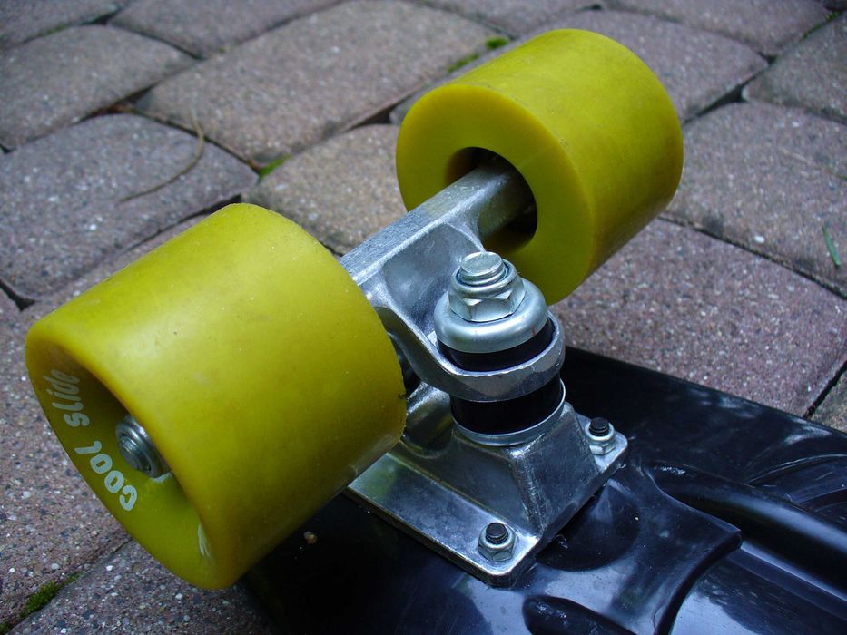 Deskorolka fiszka Cool Slide YOLOS PW-506 CZARNA 20-50kg STAN BDB -