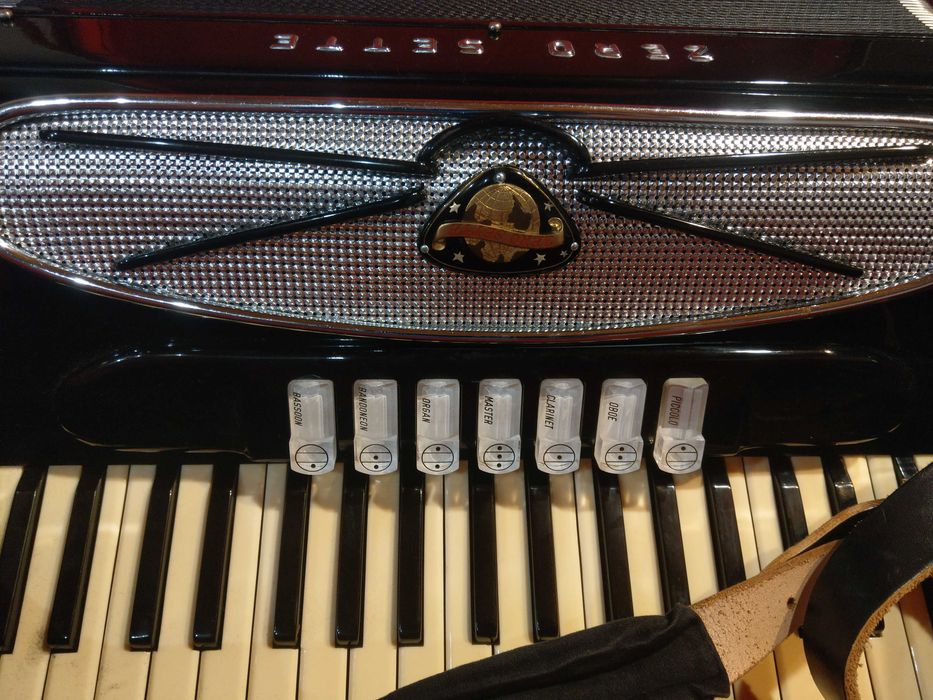 Akordeon ZERO SETTE 120 basów lekki głośny włoski