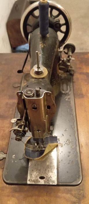 Zabytkowa (sprawna)maszyna do szycia firmy "PFAFF"