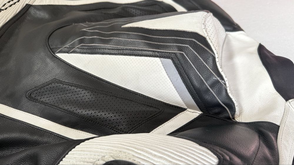 Fato de couro motard