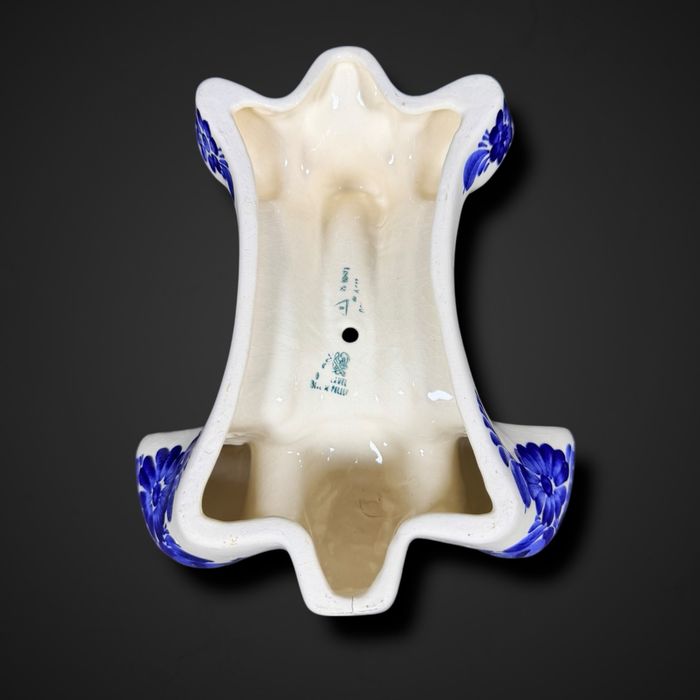 świecznik ścienny fajans Włocławek kwiaty kobalt b6/012436