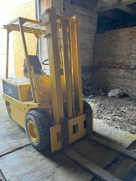 Електрокара після капремонту з новою тяговою акумуляторною батареєю