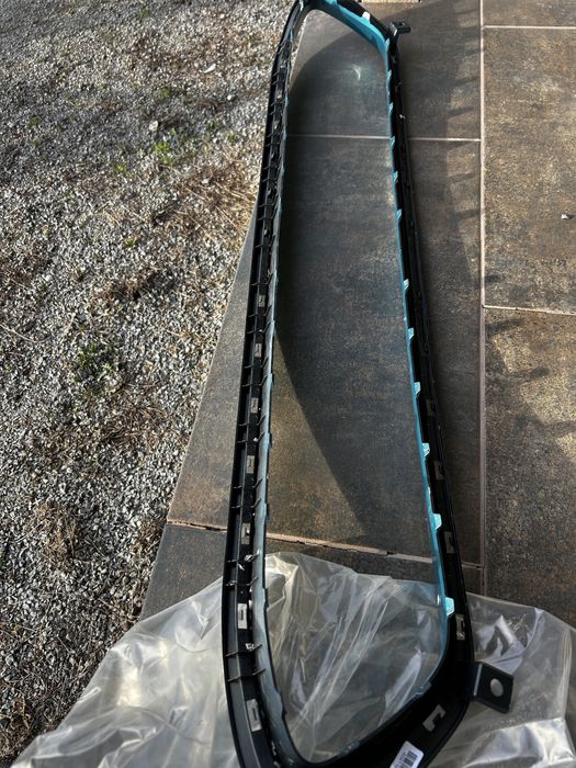 Kia niro ev рамка решітка бампера решітка 86562-04000