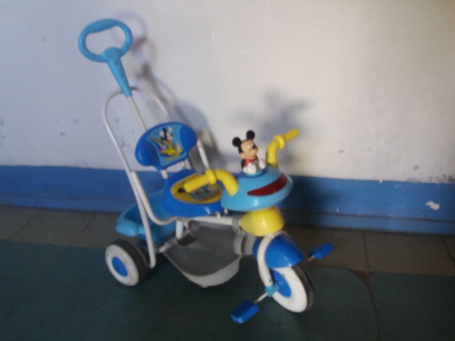 Велосипед детский disney С  родительской ручкой