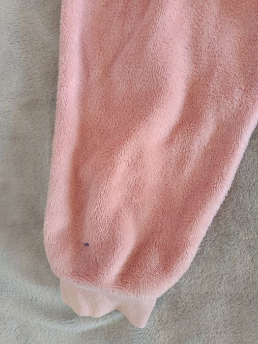 Pidżamy 122-128 dla dziewczynki