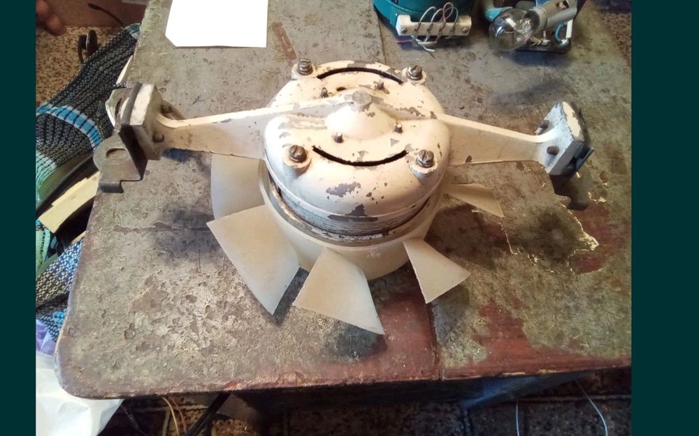 Кулер , компьютер, вентилятор , крыльчатка, лопасти , пропеллер