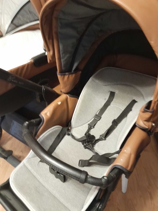 Дитяча  коляска,2 в 1