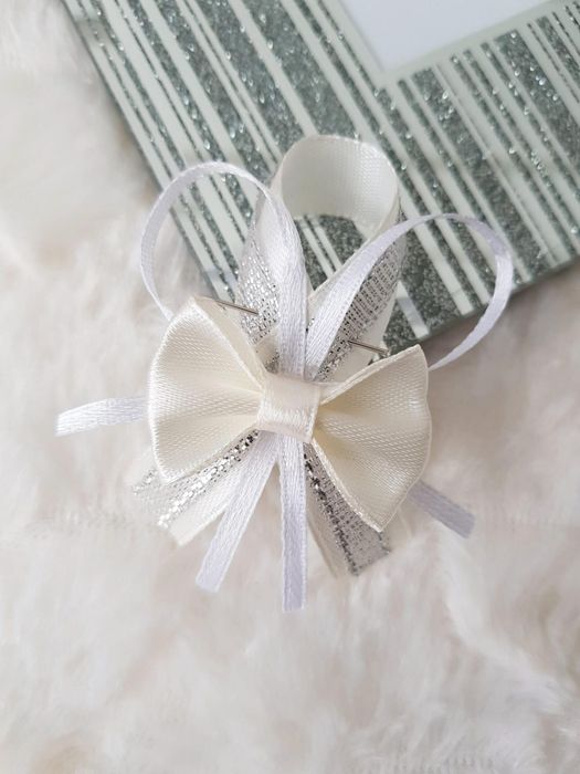 Przypinki dla gości weselnych + ivory