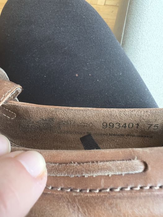 Mokasyny skorzane na słupku