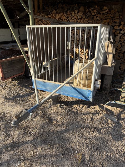 Przyczepka do przewozu zwierząt