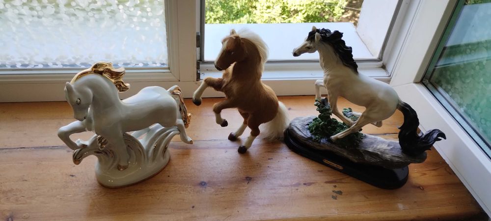 Статуэтка девушка черная фарфоровая