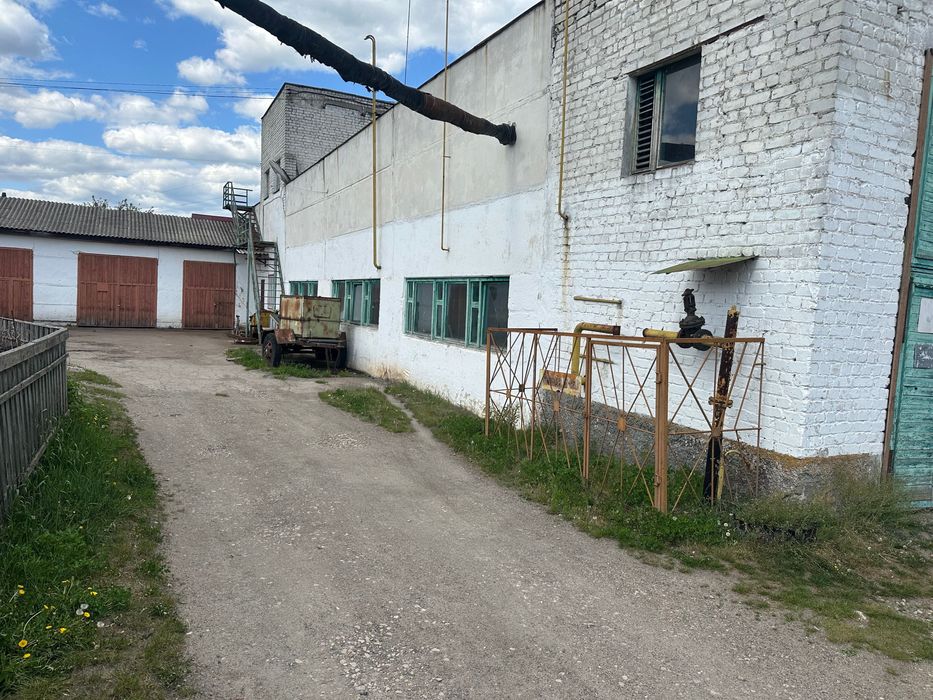 Продам  господарсько майновий коплекс в самому центрі міста