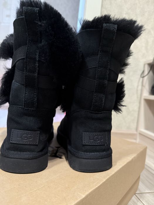 Сапоги UGG us 7 EU 38