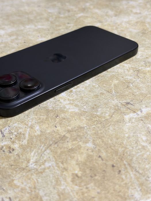 IPhone 15 Pro Max 256gb E-sim Neverlock Акб 87%