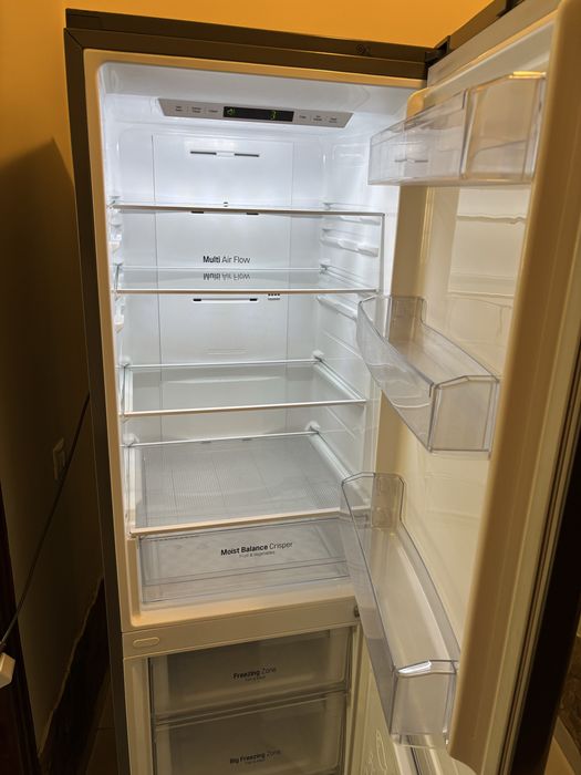 Frigorífico LG 318L - Combi No Frost