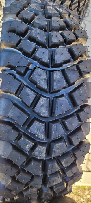 245/70R16 opony terenowe Ranger kopia Yokohama