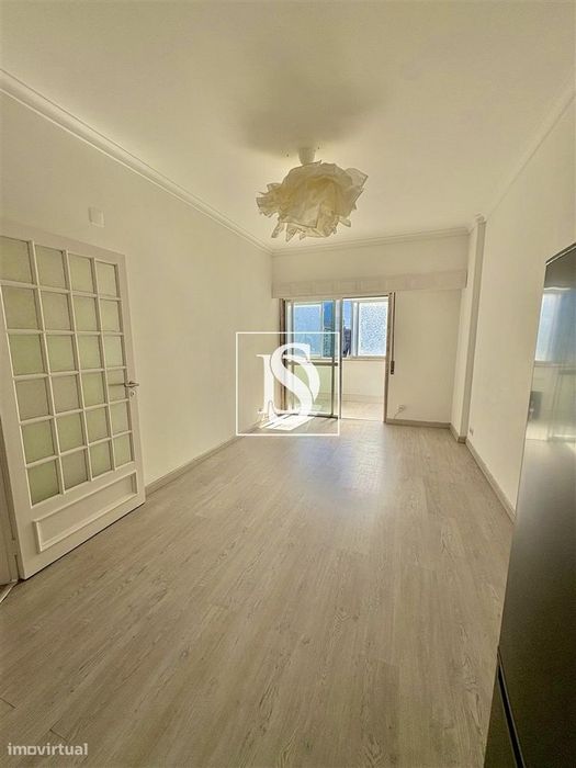 Apartamento T1 Arrendamento em Lisboa, prédio com elevador