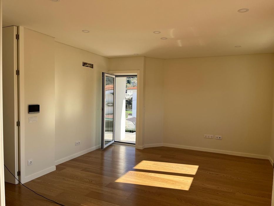 Andar moradia entre o centro e o parque da cidade Guimarães