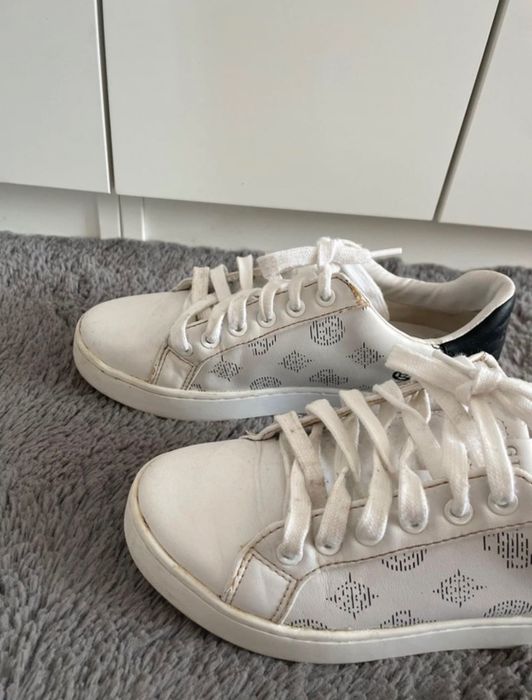 Buty Guess, rozmiar 37