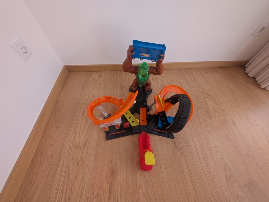 Pista Hot wheels Gorila