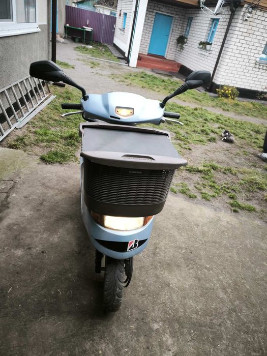 HONDA DIO AF62 CESTA

Практичний скутер, надійний чотирьох тактний м