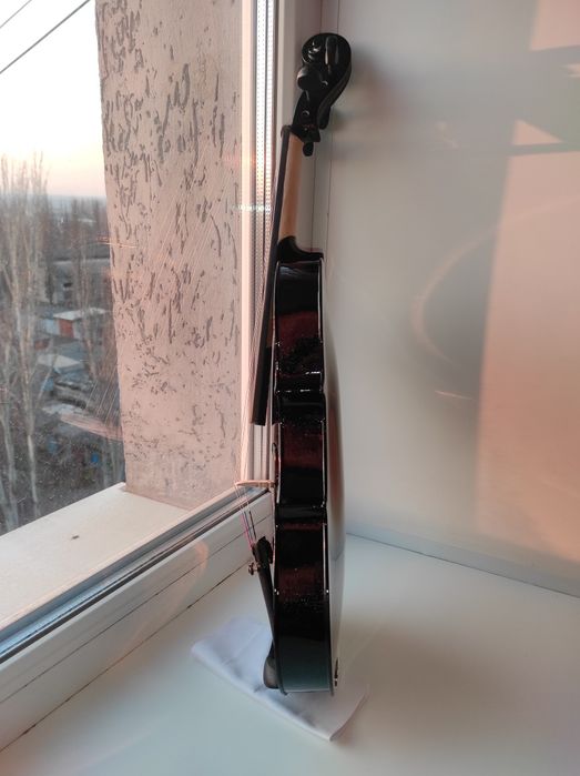 Перламутрова скрипка 4/4 НОВА