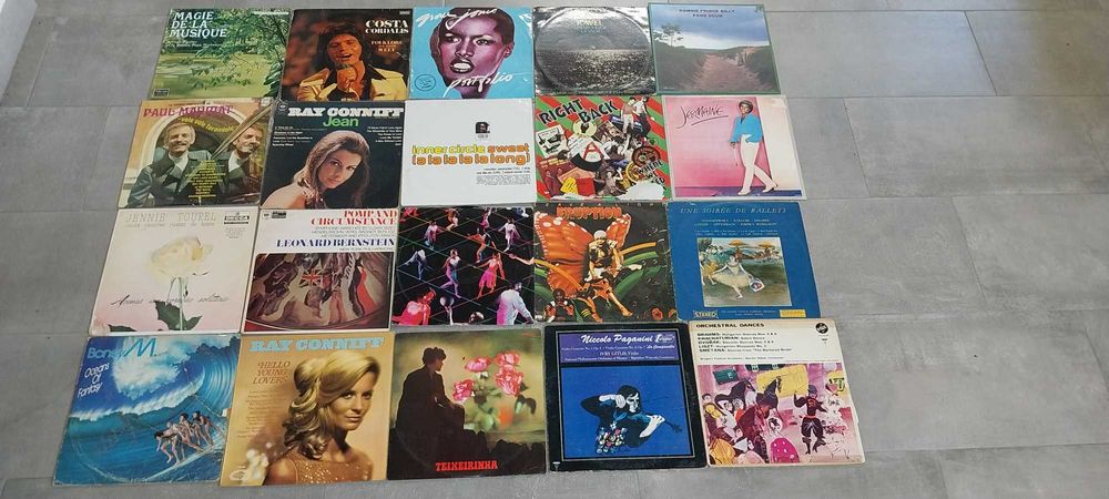 Discos de vinil e gira discos