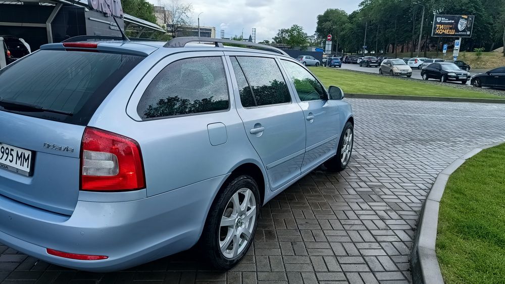 Skoda Octavia 2009 VIN TMBKK61Z8A2075831 фото оголошення 2 з 6