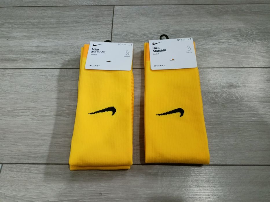 Skarpetki żółte nike