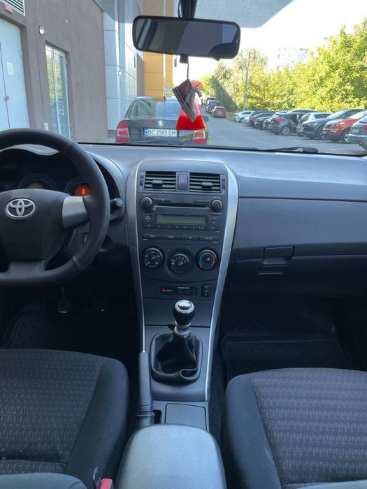 Продам Toyota Corolla 2011