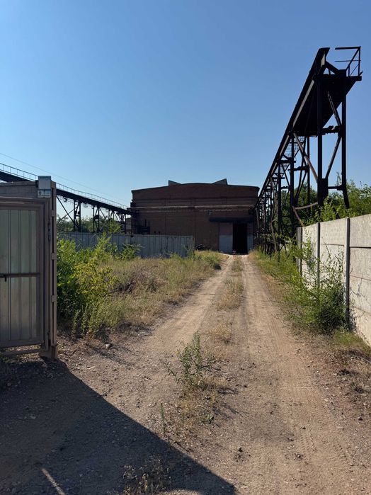 Продается база с производственными помещениями