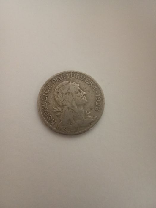 Moedas escudos antigas coleção