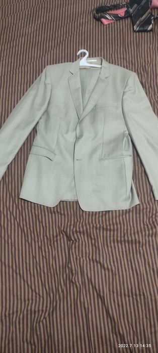 Костюм мужской. Замеры на фото. Туфли в подарок.