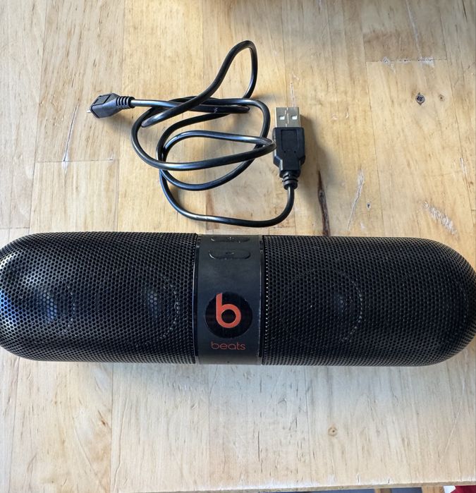 Coluna Beats Pill preta