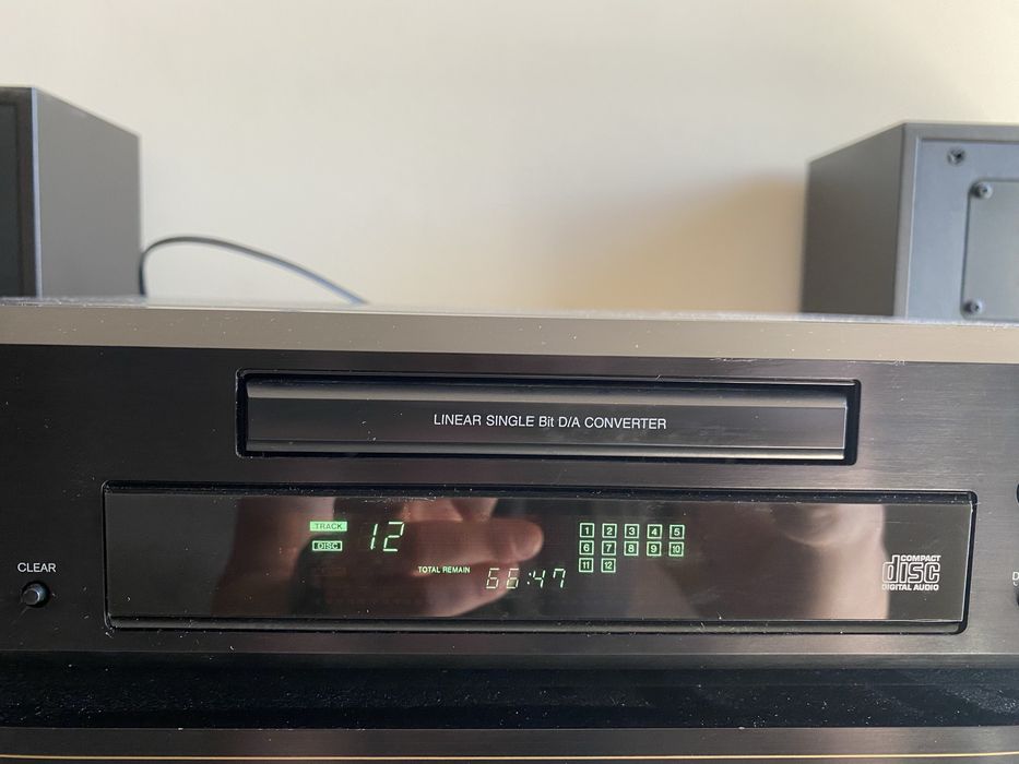 Odtwarzacz CD; Onkyo CD, model DX-7333